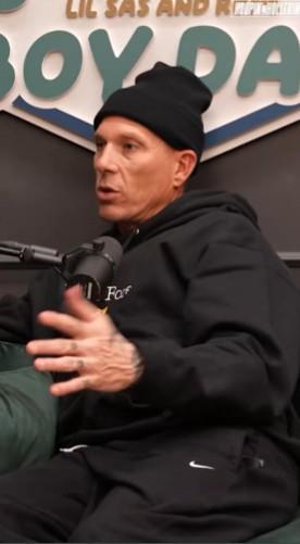 白巧克力：文班并非真正的盖帽高手，他只是仰仗自己2.24米的身高